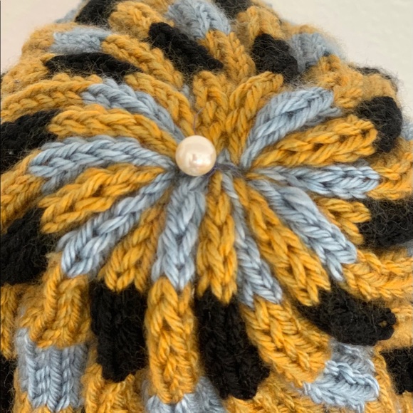 Hand Knits 2 Love Beanie Hat Cap Plaid Flower Hip main image 5